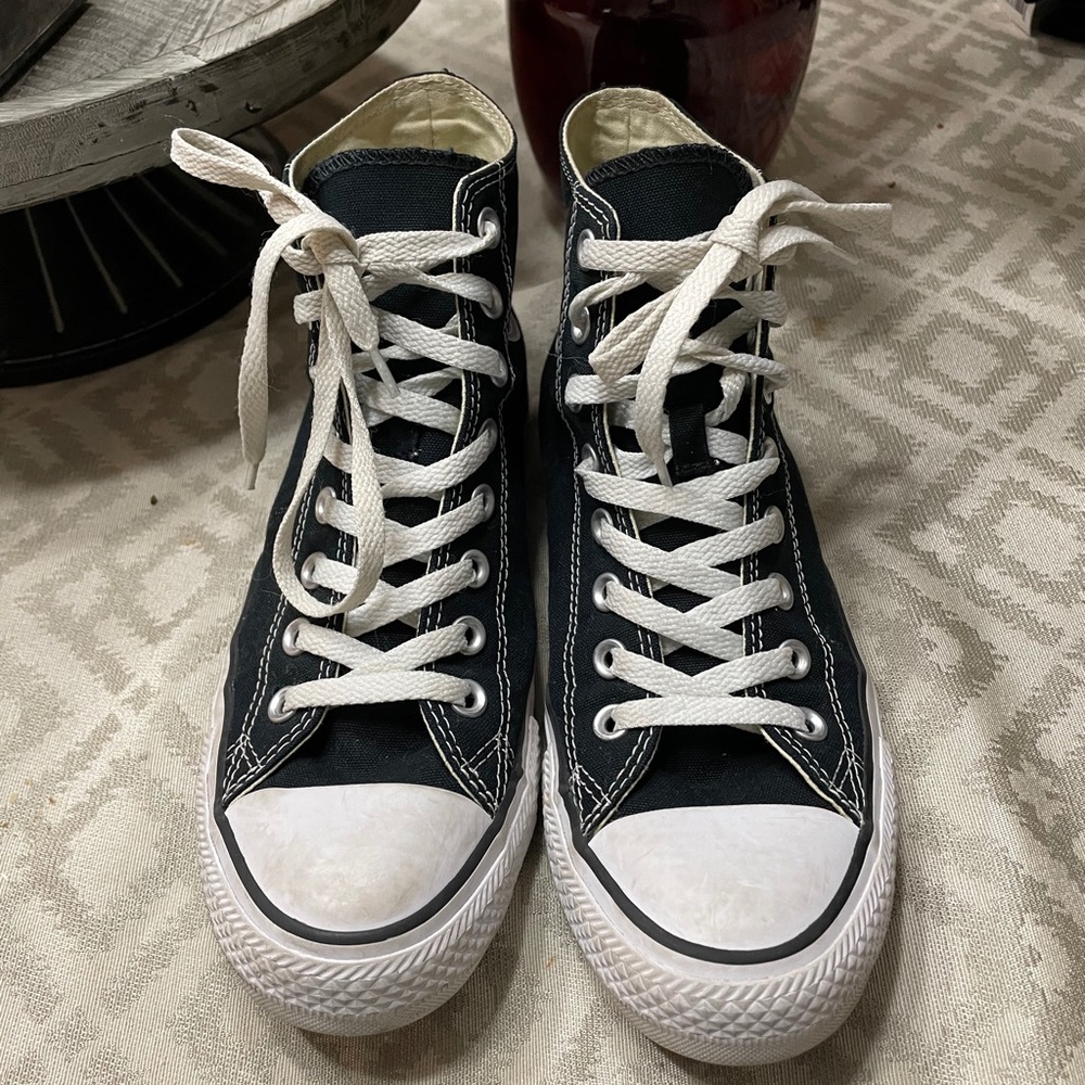 Black converse